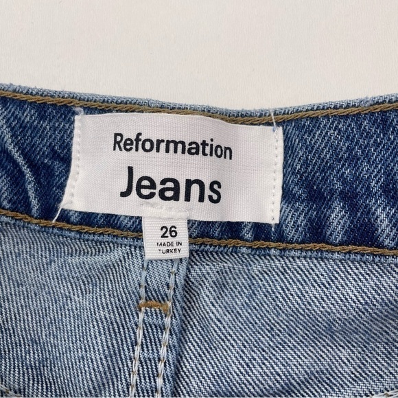 Reformation Charlie High Rise Jean Shorts Fauna Embroidered Floral Denim Size 26 - Picture 9 of 11
